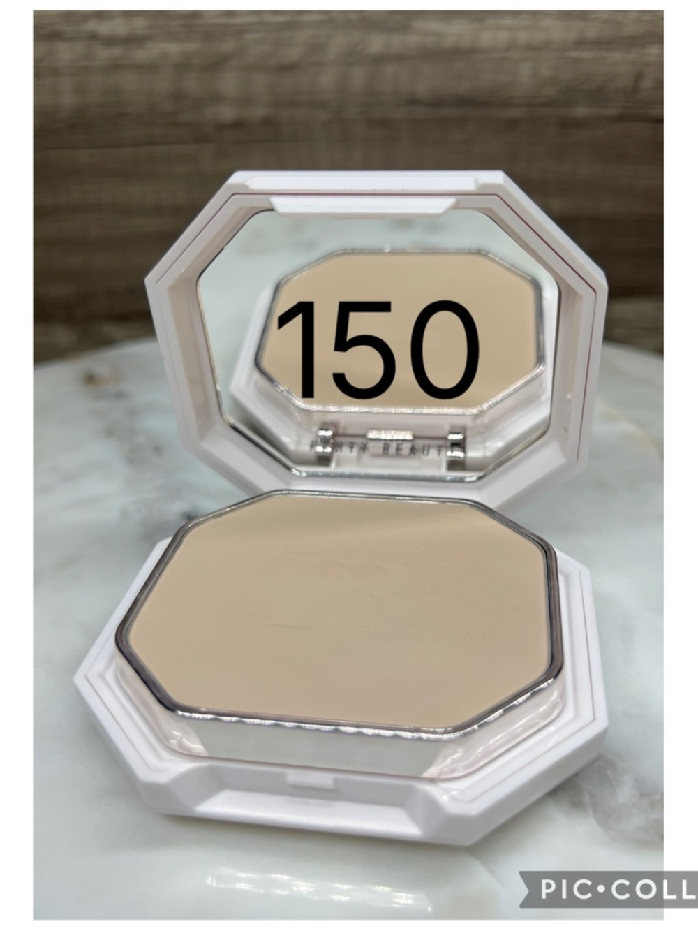 Fenty Beauty Pro Filt’r Soft Matte Powder Foundation - 150